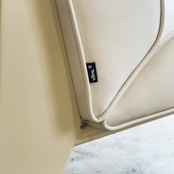 Image 1 of Vitra - Fauteuil de Salon - Sillón - Blanco - Cuero - Excelente estado