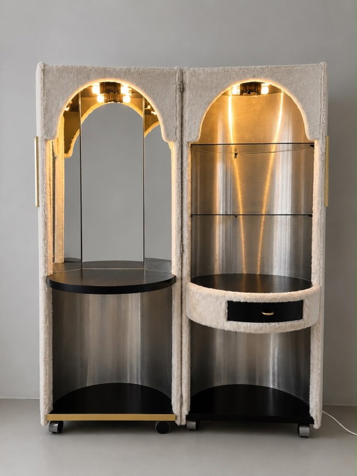 Tocador o coctelería vintage 'Dilly Dally', diseñado por Luigi Massoni para Poltrona Frau en la década de (photo 2 of 15)