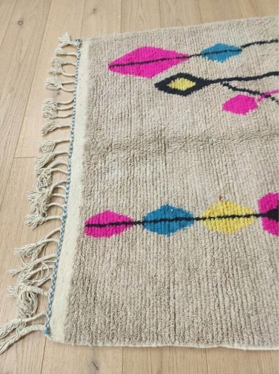 Alfombra bereber marroquí con encanto natural, 2200 cm x 300 cm. – Wool (photo 6 of 8)