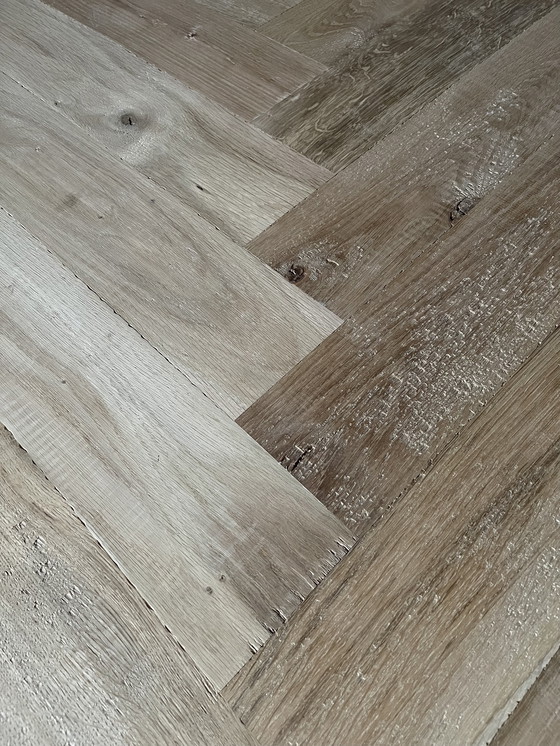 Image 1 of Tavolo da pranzo a spina di pesce in rovere vintage rustico