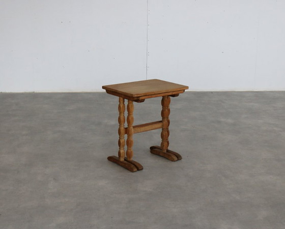 Image 1 of Set brutalista di 2 tavolini impilabili