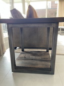 Mesa auxiliar Axel Timothy Oulton