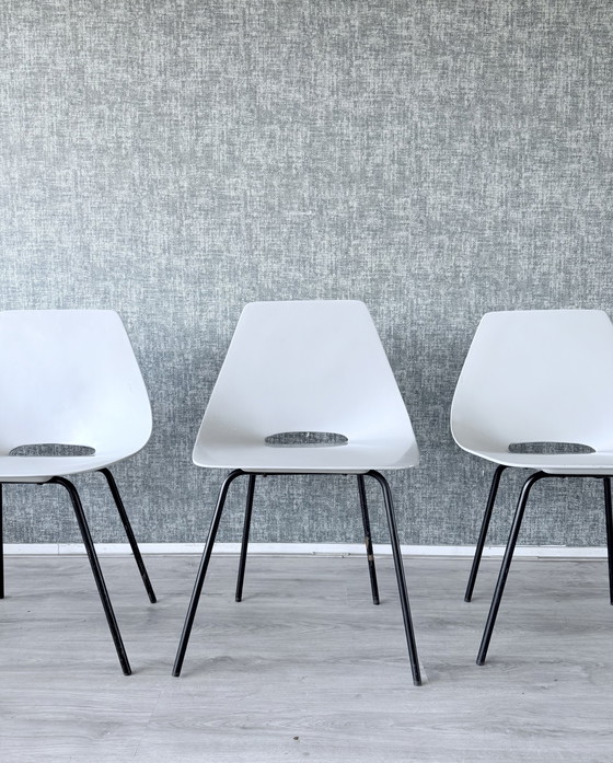 Image 1 of 4x chaises Tonneau vintage design by Pierre Guariche