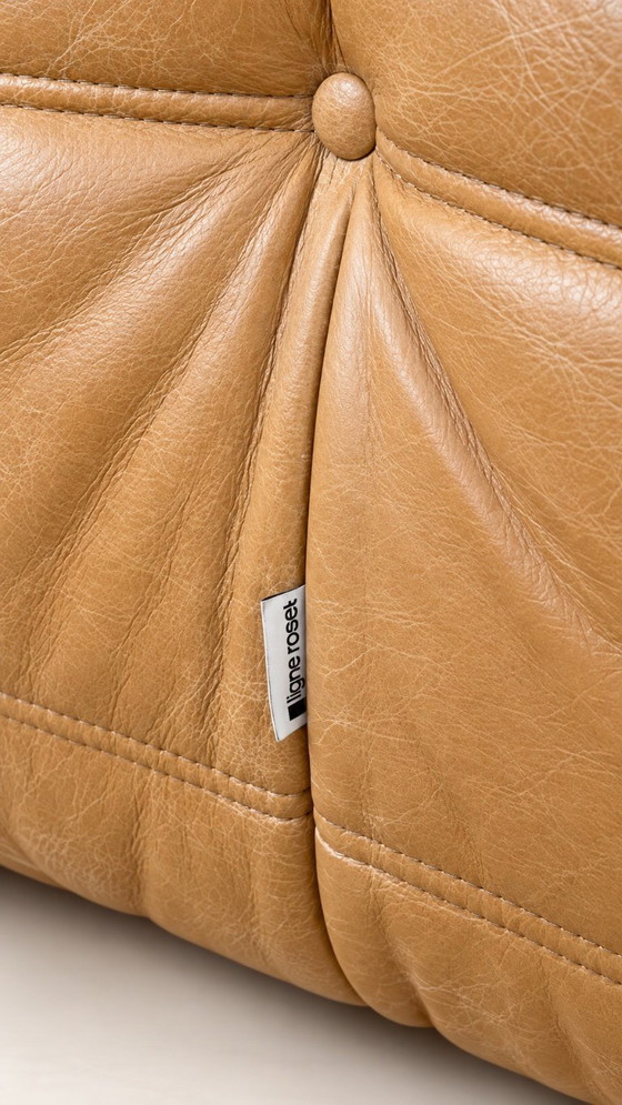 SET of 2 Togo sofas by Michel Ducaroy for Ligne Roset, in camel leather, Modular sofas, Beige (photo 3 of 12)