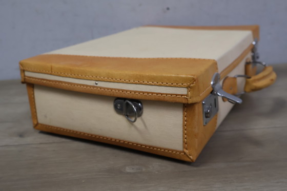 Image 1 of Custodia a mano vintage in pelle bianca e marrone