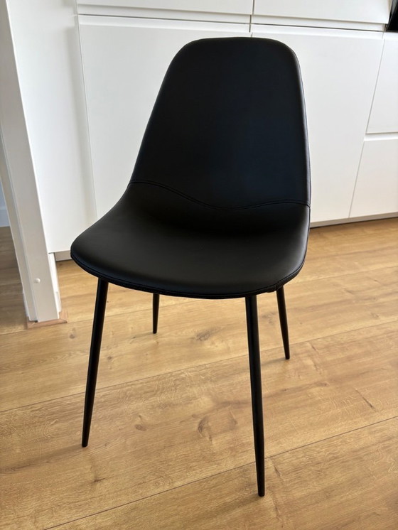 Image 1 of HAY Loop Stand Table