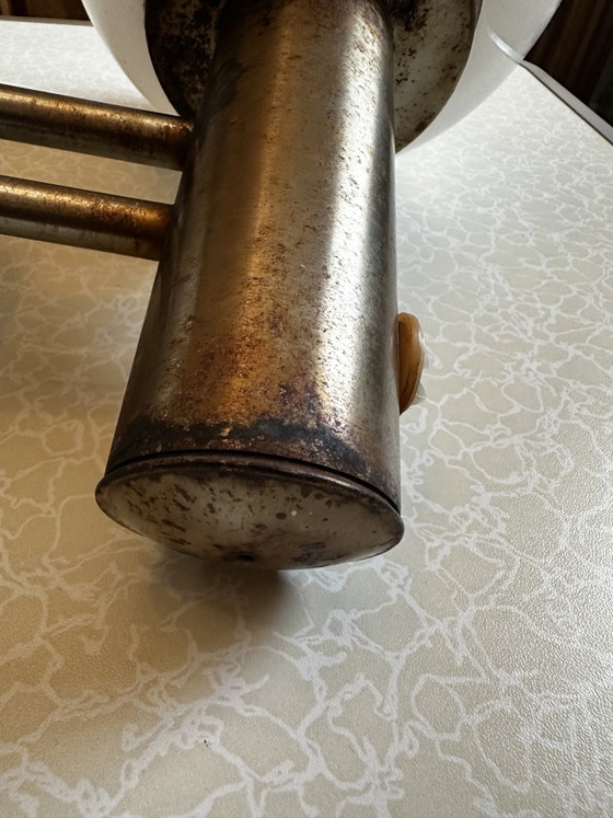 Modernistische Wandleuchte aus Opalglas und verchromtem Metall – Wandleuchten (photo 5 of 15)