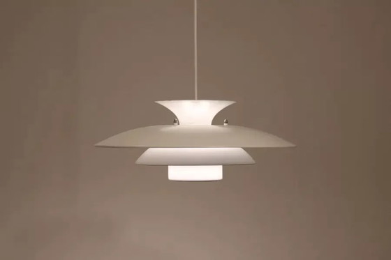 Vintage white Danish design hanging lamp – Pendant lamps, Metal (photo 3 of 5)