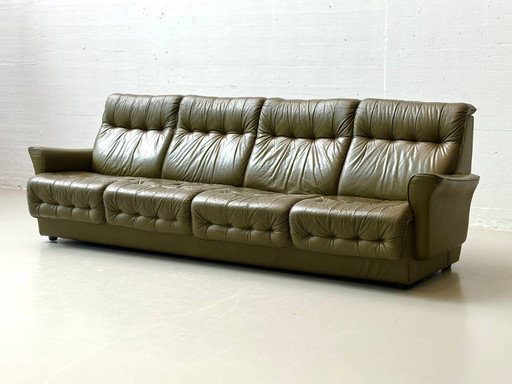 Grosszügiges Retro Ledersofa in Olivgrün, 1970er Jahre