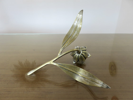 Image 1 of Posacenere "Fiore" in ottone, portacandele, anni '60-'70