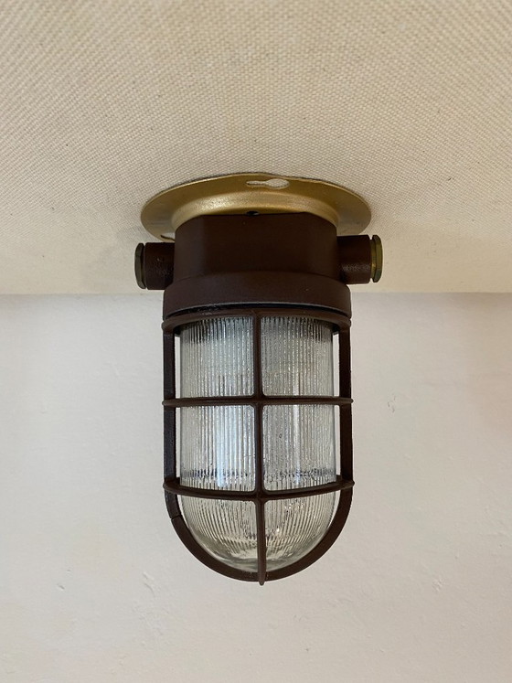 Vintage industriële wandlamp met kooiconstructie – jaren 70 – Wandlampen, Metal, Glass (photo 2 of 9)