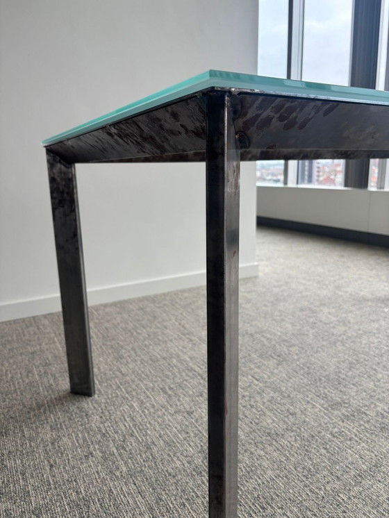 Image 1 of Scrivania in vetro ODILE DECQ con gambe in metallo