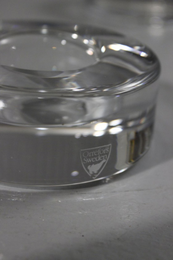 Image 1 of Lena Bergström & Orrefors - Coppia di portacandele in cristallo "Puck" 1999