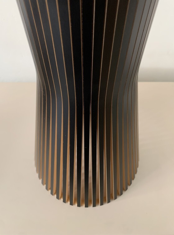 Original Secto Design 4200 Pendant Lamp – Elegant Black – Wood (photo 10 of 13)