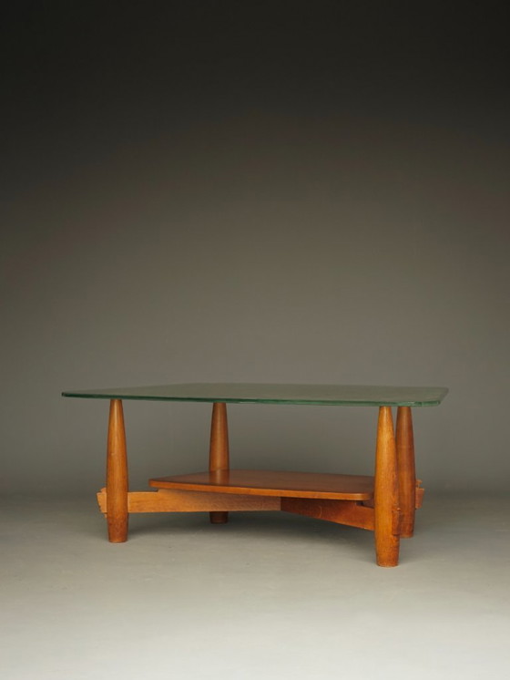 Image 1 of Grote art-deco salontafel met opvallend glazen blad, jaren 1940