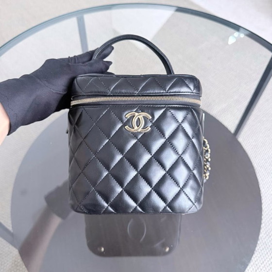 Image 1 of Chanel Trendy CC Vanity, schwarzes Lammleder, goldene Beschläge, Mikrochip