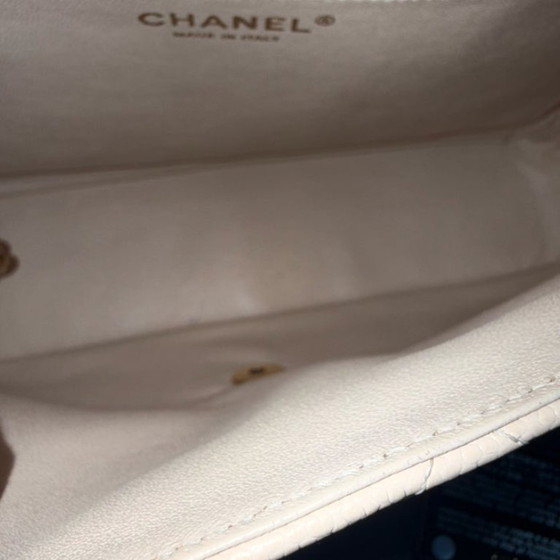 Image 1 of Chanel Classic Flap Jumbo - Caviar Quilted Grained Calfskin Lichtbeige Goudkleurige Hardware Serie 13