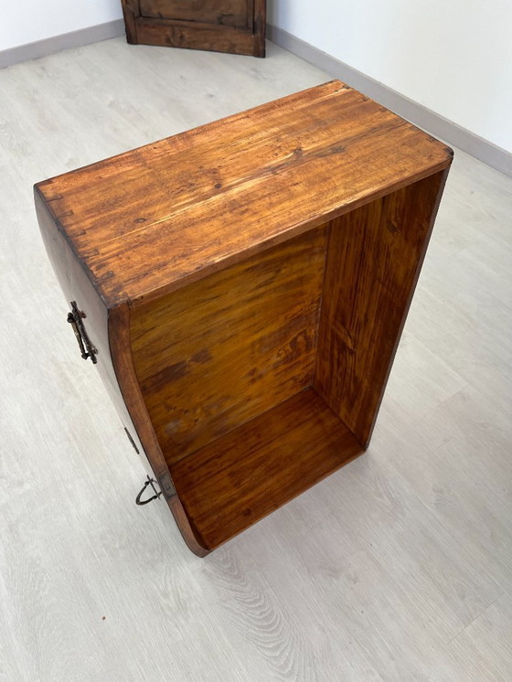 Image 1 of Cassettone - Noce - Comò con specchiera