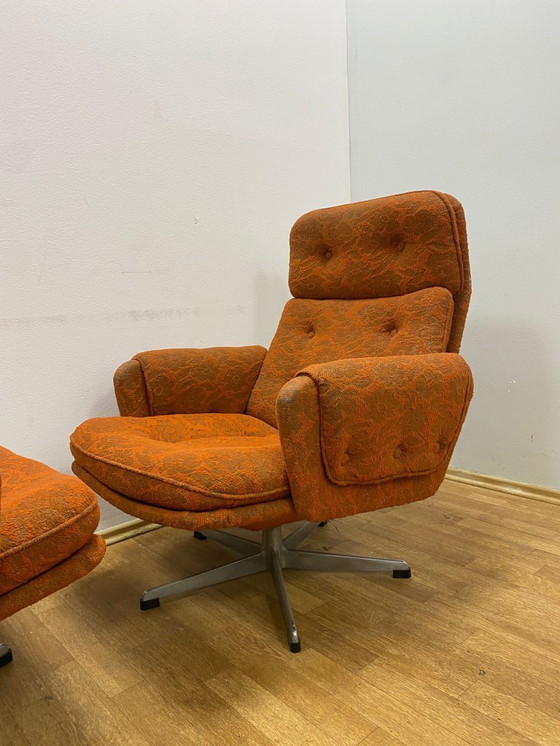 Image 1 of Set van 2 retro draaibare fauteuils, Gerald Neusser, jaren 70, Tsjechoslowakije