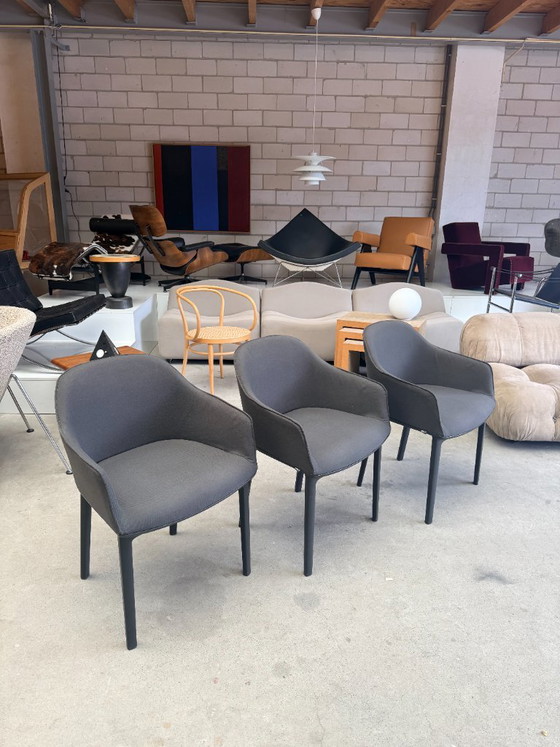 Silla Vitra Softshell color antracita (Stock: 8) – Sillas de comedor, Plastic, Textile (photo 2 of 12)