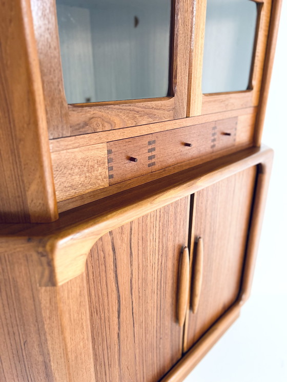 Image 1 of Vitrine d'angle vintage en teck, Dyrlund '70s