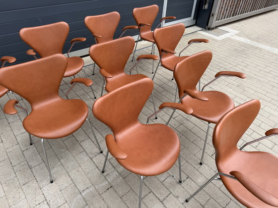 Image 1 of 10 sedie Butterfly serie 7 con braccioli, di Arne Jacobsen, NUOVE!!