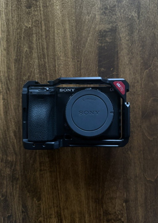 Sony Alpha a6500 24.2MP Kamera Sony E16-70mm Objektiv