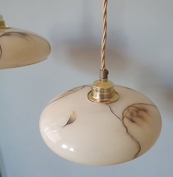 Image 1 of Set di lampade a sospensione vintage in opalino marmorizzato (chiamato anche effetto tartaruga)