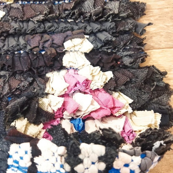 Image 1 of Tapis Boucherouite Berber – Textile recyclé tissé à la main Vintage (160×140 cm)