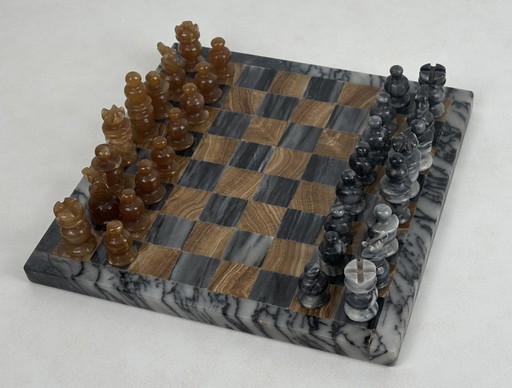 Jeu d'échecs vintage en marbre naturel gris-brun complet