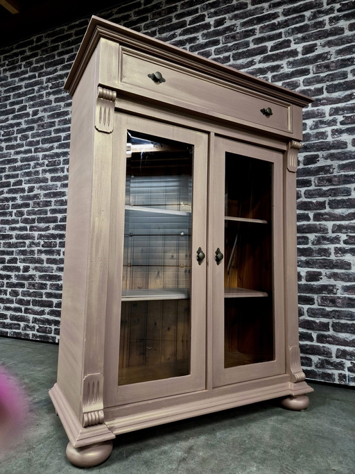 Mädchenkleiderschrank / Vitrine / Kommode / Geschirrschrank