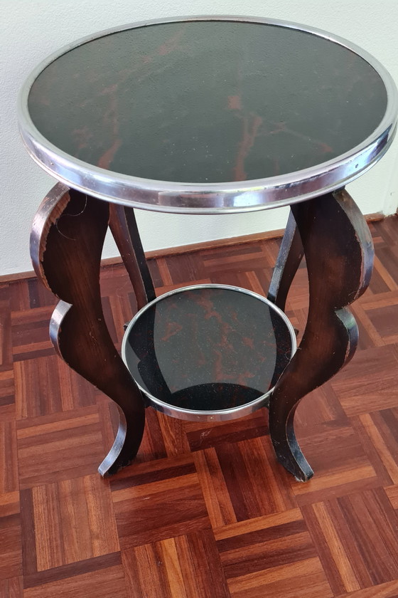 Image 1 of Table d'appoint Art Deco.