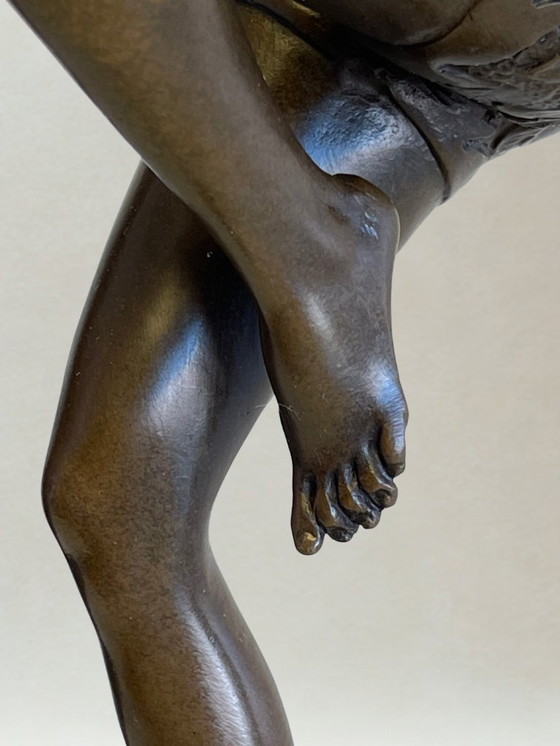 Image 1 of Art Deco sculptuur – Danseres in beweging – Decoratief brons – Gesigneerd F. Paris – 38 cm