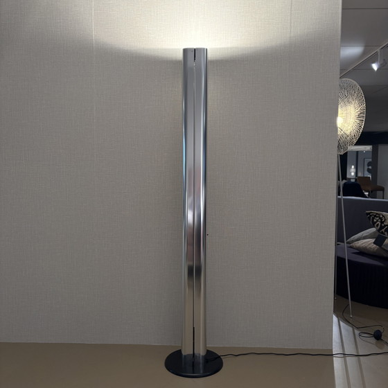 Artemide Megaron Vloerlamp – Floor lights, Aluminium (photo 2 of 7)