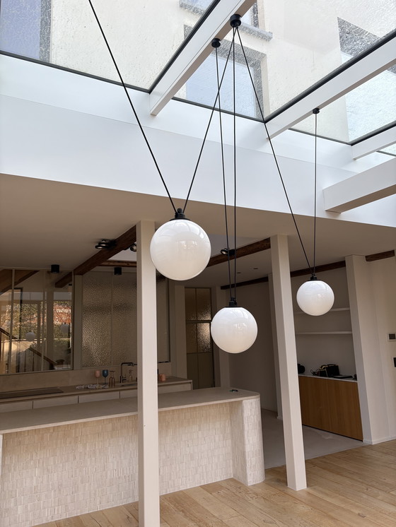 Image 1 of SUSPENSION, LES ACROBATES DE GRAS N°325, OPALINE, Ø25CM, H25CM - DCW ÉDITIONS PARIS