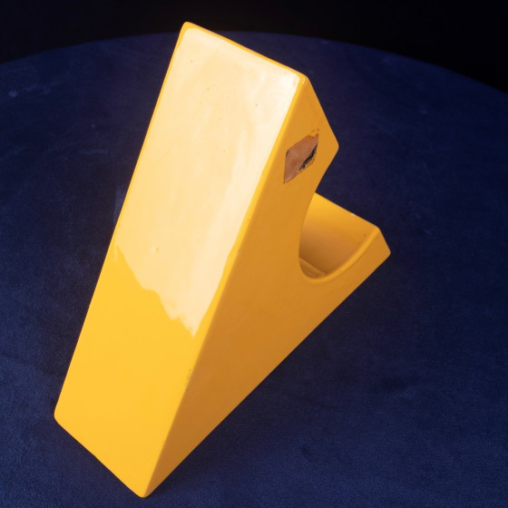 Vaso Scultoreo Italiano Giallo in Ceramica Smaltata Space Age, Anni '70 – Vasi (photo 15 of 21)