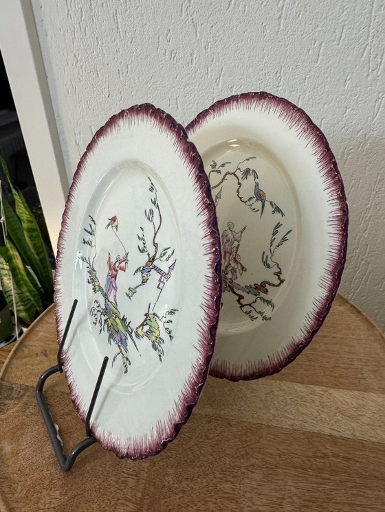 Image 1 of Set of 2 vintage tops: Wedgwood "A 4627 Ferrat Moustiers" Chinese Style rim