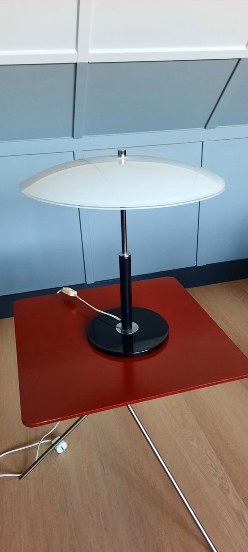 Lampada di design retrò nera di Karin Mobring per Ikea Svezia Solist modello B8802-1990