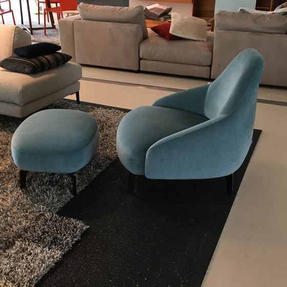 Image 1 of Poltrona Leolux Jill con pouf