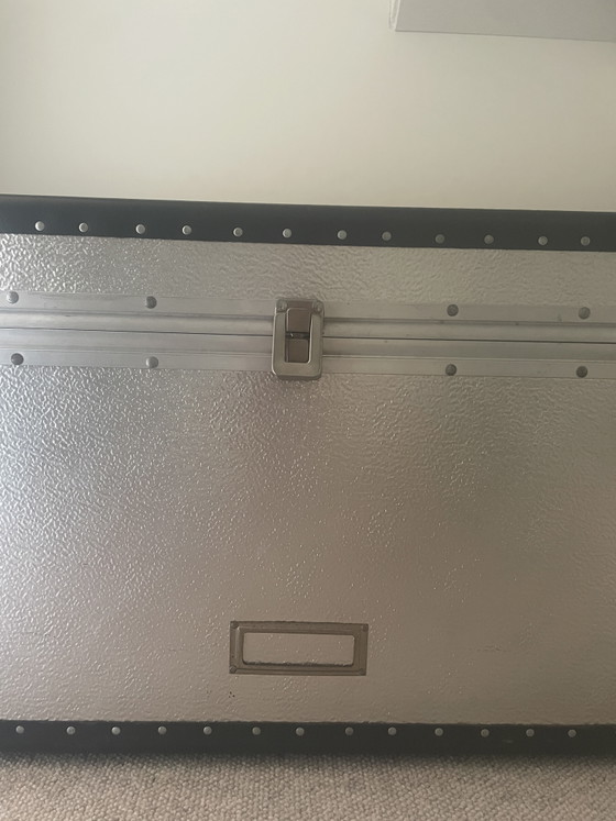 Image 1 of Valigetta vintage martellata