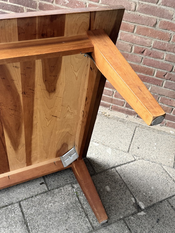 Image 1 of Tavolino da caffè in legno massello di ciliegio 100cmx100cm