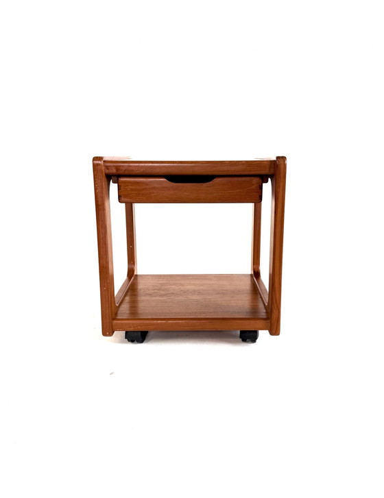 Vintage cube-shaped teak trolley, Salin Nyborg ‘70 – Bar carts, Wood, Plastic (photo 3 of 9)
