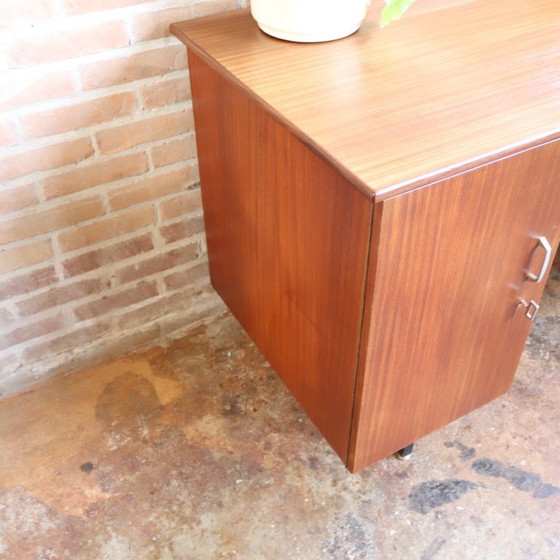 Image 1 of Scrivania vintage anni '60-'70 in teak
