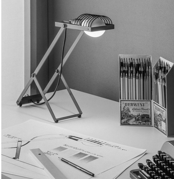 Artemide Sintesi Desk Lamp by Ernesto Gismondi – Table lamps, Metal (photo 10 of 11)