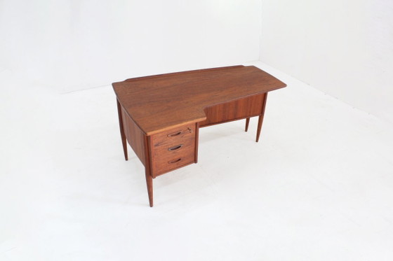 Image 1 of Bureau vintage danois en teck des années 1960