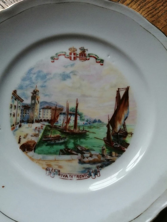 Image 1 of 11 Richard Ginori “unredeemed city” plates