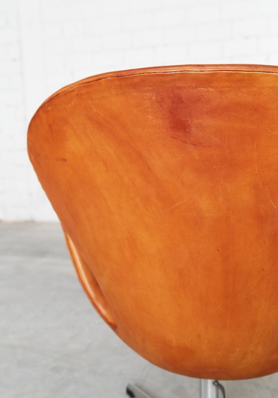 Image 1 of Sedia Swan disegnata da Arne Jacobsen per Fritz Hansen