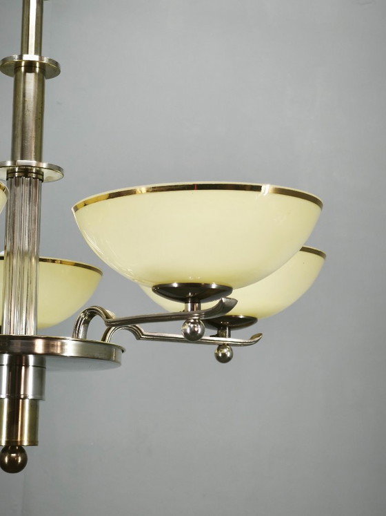 Image 1 of Lustre Art Déco tchèque des années 1930 en nickel avec abat-jour en verre champagne