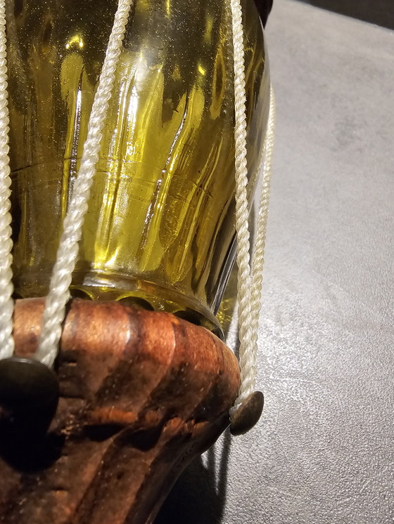 Image 1 of Lampade da parete spagnole vintage in legno, con vetro ambrato