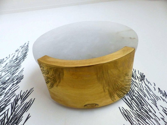 Image 1 of Zwei Wandleuchten des Modells „Melange“ aus Messing und Naturalabaster von VISUAL COMFORT, entworfen von Kelly Wearstler
